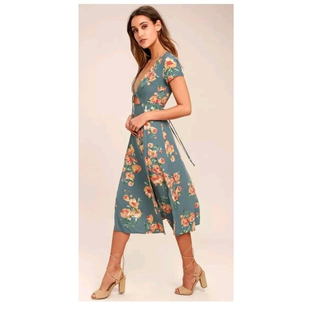 Lulus Best Day Of My Life Dusty Sage Floral Dress Cut Out Tie Waist Size M